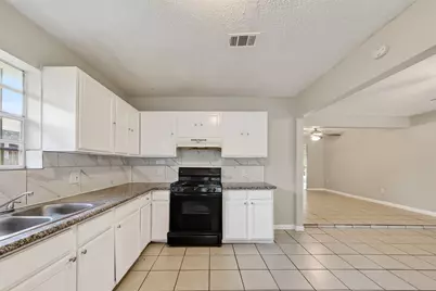 4326 Howcher Street, Houston, TX 77047 - Photo 11