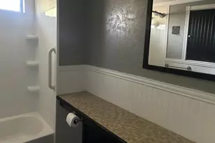 401 Billington St, Clute, TX 77531 - Photo 15