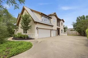9201 Lake Forest Ct N, College Station, TX 77845 - Photo 43