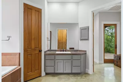 9201 Lake Forest Court N, College Station, TX 77845 - Photo 17