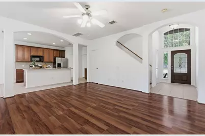 19 Aquiline Oaks Place, The Woodlands, TX 77382 - Photo 5