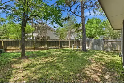 19 Aquiline Oaks Place, The Woodlands, TX 77382 - Photo 23