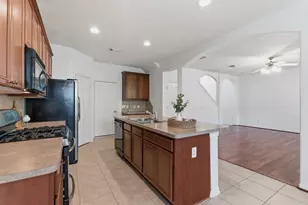 19 Aquiline Oaks Pl, The Woodlands, TX 77382 - Photo 9