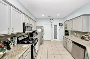 922 N Sky Dr, Houston, TX 77073 - Photo 9