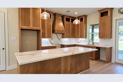6610 Spencer Dr, Jones Creek, TX 77541 - Photo 9