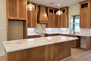 6610 Spencer Dr, Jones Creek, TX 77541 - Photo 9