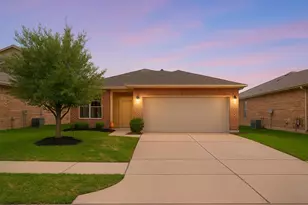 5242 Lilac Hollow Ln, Katy, TX 77449 - Photo 3