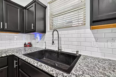 5242 Lilac Hollow Lane, Katy, TX 77449 - Photo 17