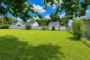 1035 Adolph Dr, Houston, TX 77091 - Photo 1