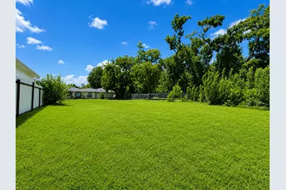 1035 Adolph Drive, Houston, TX 77091 - Photo 3