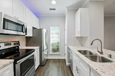 7575 Cambridge Street #301, Houston, TX 77054 - Photo 23