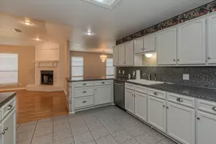 2703 Saba Ln, Port Neches, TX 77651 - Photo 9