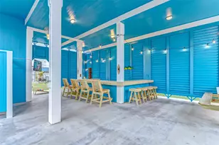 967 Bowers Ln, Crystal Beach, TX 77650 - Photo 3