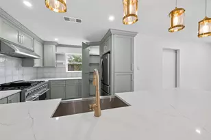 2734 Triway Ln, Houston, TX 77043 - Photo 13
