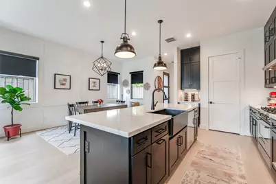 110 E 23rd Street, Houston, TX 77008 - Photo 11