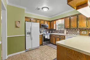 698 Wildwood Dr, Kountze, TX 77625 - Photo 11