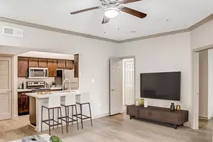 2700 Woodland Park Dr, Houston, TX 77082 - Photo 9