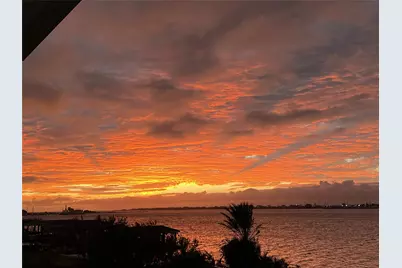 7220 Avenue N 1/2, Galveston, TX 77551 - Photo 3