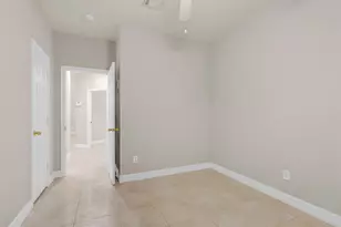 13839 Placid Brook Ct, Houston, TX 77059 - Photo 23
