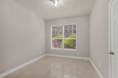 13839 Placid Brook Court, Houston, TX 77059 - Photo 19