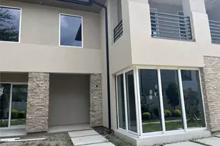 11602 Royal Parkside Pl, Houston, TX 77082 - Photo 9