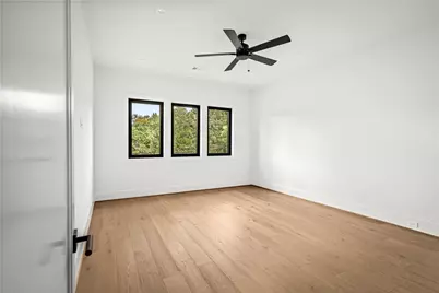 710 Glen Echo Lane, Houston, TX 77024 - Photo 41