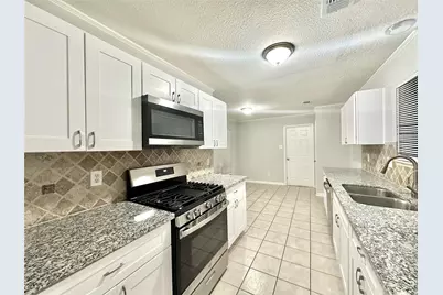 7011 Brockington Drive, Katy, TX 77494 - Photo 7