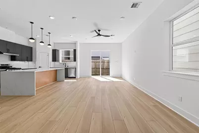 961 Highland Light Lane, Houston, TX 77091 - Photo 3
