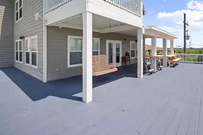 892 Melody Lane, Crystal Beach, TX 77650 - Photo 5