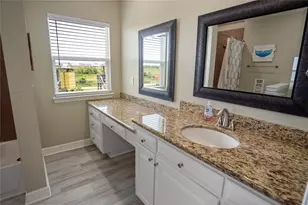 892 Melody Ln, Crystal Beach, TX 77650 - Photo 21