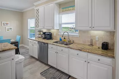 892 Melody Lane, Crystal Beach, TX 77650 - Photo 13