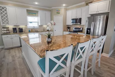 892 Melody Lane, Crystal Beach, TX 77650 - Photo 11