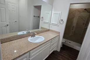 8020 Pagosa Springs Dr, Houston, TX 77040 - Photo 15