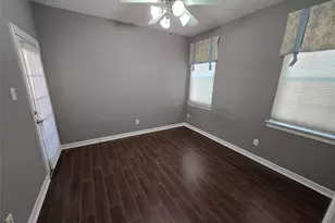 8020 Pagosa Springs Dr, Houston, TX 77040 - Photo 17