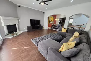 8020 Pagosa Springs Dr, Houston, TX 77040 - Photo 7