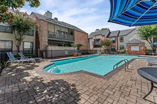 2829 Timmons Ln, Houston, TX 77027 - Photo 1