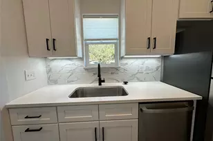 2829 Timmons Ln, Houston, TX 77027 - Photo 7