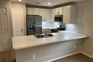 132 Pine Bend Ct, Magnolia, TX 77354 - Photo 5