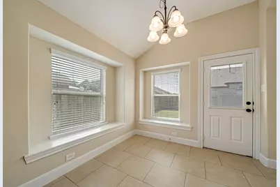8410 Creekside Timbers Drive, Tomball, TX 77375 - Photo 9