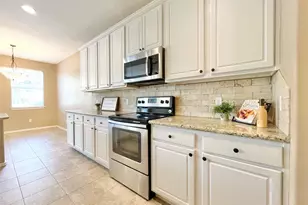 19 Blue Creek Pl, The Woodlands, TX 77382 - Photo 19