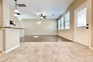 19 Blue Creek Pl, The Woodlands, TX 77382 - Photo 13