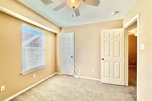 19 Blue Creek Pl, The Woodlands, TX 77382 - Photo 37