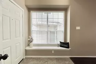 19 Blue Creek Pl, The Woodlands, TX 77382 - Photo 5