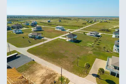 804 Rancho Carribe Drive, Crystal Beach, TX 77650 - Photo 3