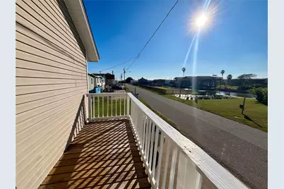 318 Marine Way, Freeport, TX 77541 - Photo 11
