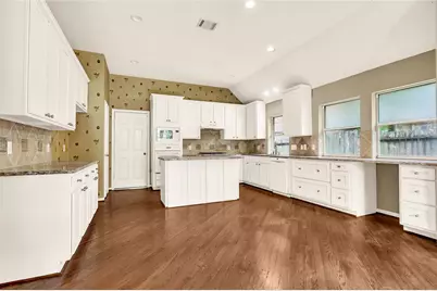 19 S Scarlet Elm Court, The Woodlands, TX 77382 - Photo 41