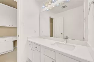 19 S Scarlet Elm Ct, The Woodlands, TX 77382 - Photo 35