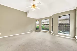 19 S Scarlet Elm Ct, The Woodlands, TX 77382 - Photo 17