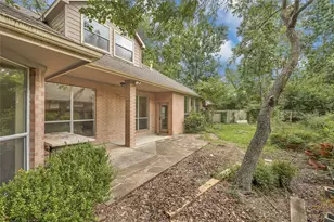 19 S Scarlet Elm Ct, The Woodlands, TX 77382 - Photo 25