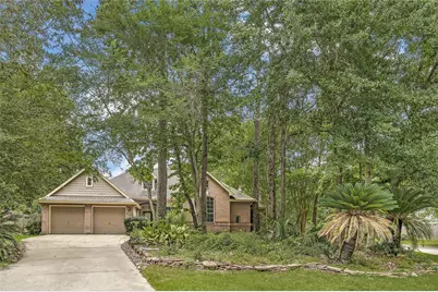 19 S Scarlet Elm Court, The Woodlands, TX 77382 - Photo 11